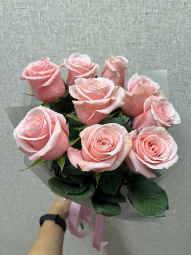 Букет из 9 розовых роз Зеленогорск Красноярский край